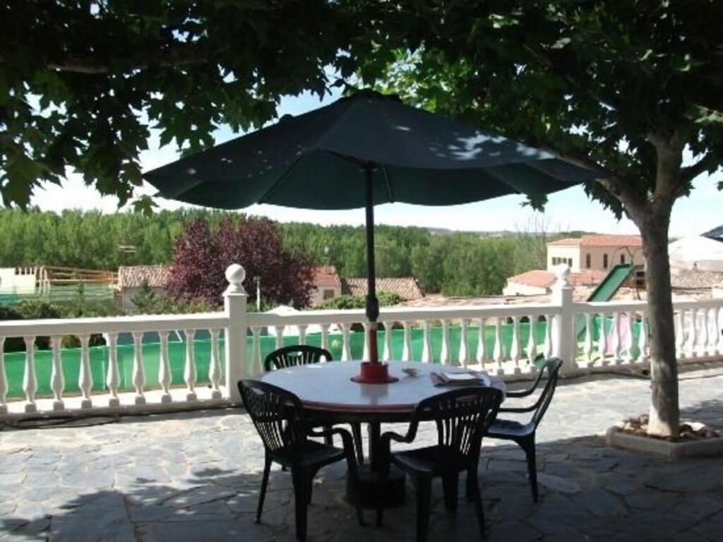 La Huerta Del Rivero San Esteban De Gormaz Exterior photo